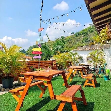 Roof Hostel Калі Екстер'єр фото